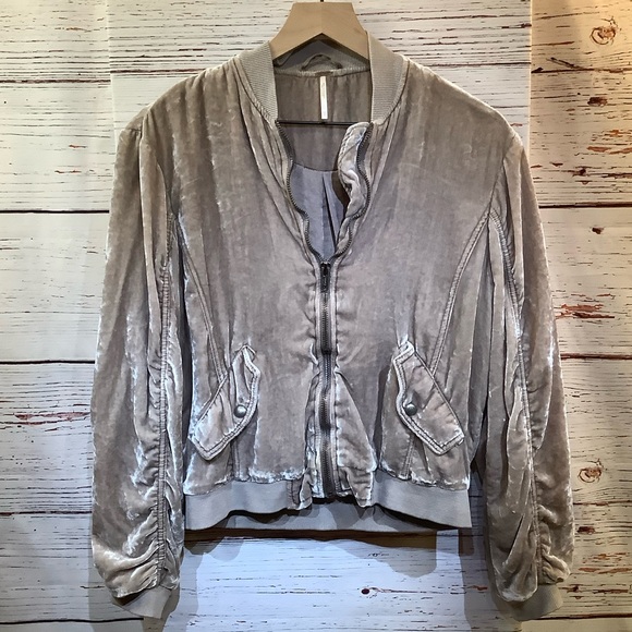 Free People Ruched Crushed Velvet Bomber Jacket - size Small - Picture 2 of 6